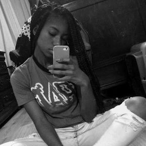 Meet your Posher, Lifew